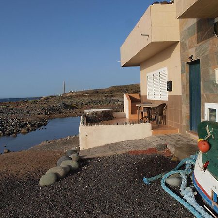 Sunrise Directly At The Sea Apartment La Mareta Exterior photo