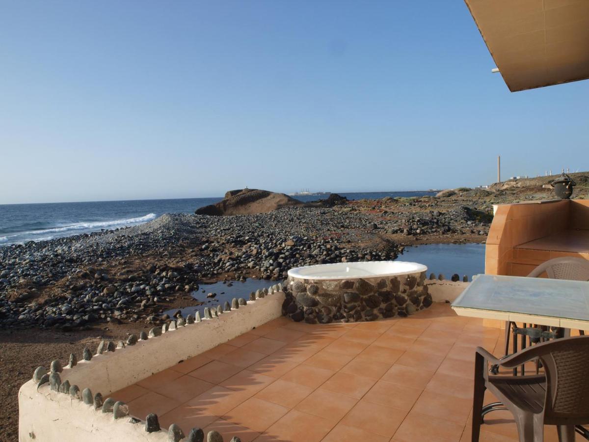 Sunrise Directly At The Sea Apartment La Mareta Exterior photo