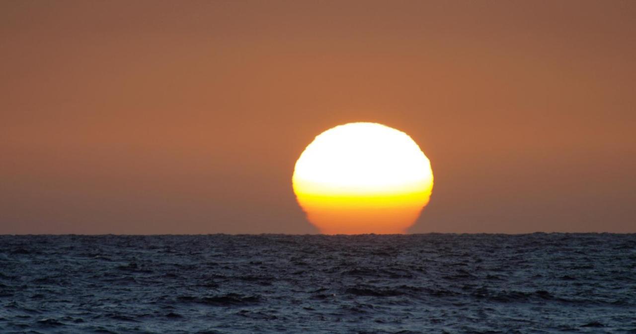 Sunrise Directly At The Sea Apartment La Mareta Exterior photo