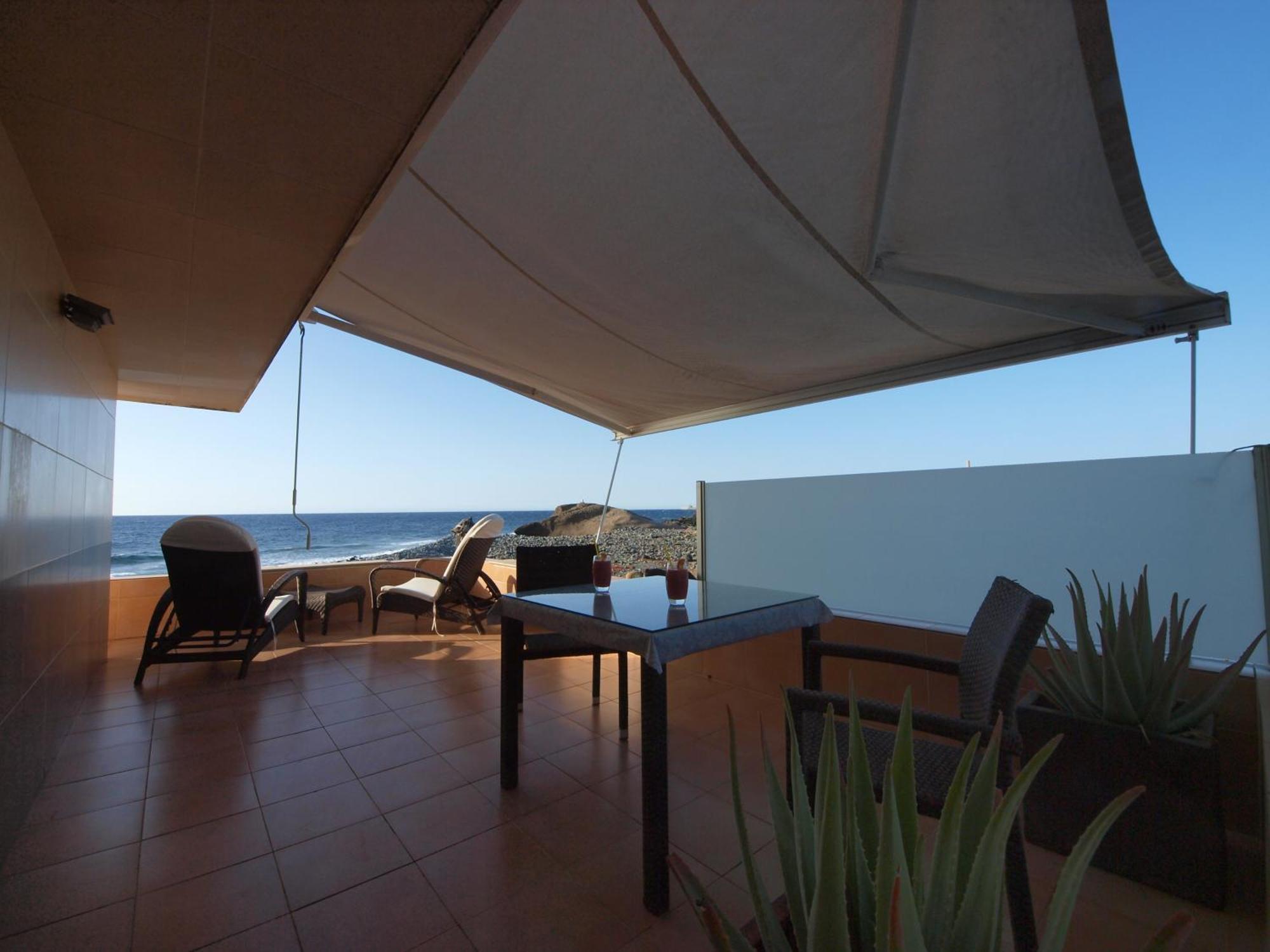 Sunrise Directly At The Sea Apartment La Mareta Exterior photo