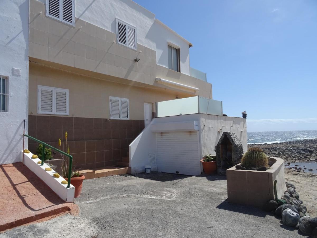 Sunrise Directly At The Sea Apartment La Mareta Exterior photo